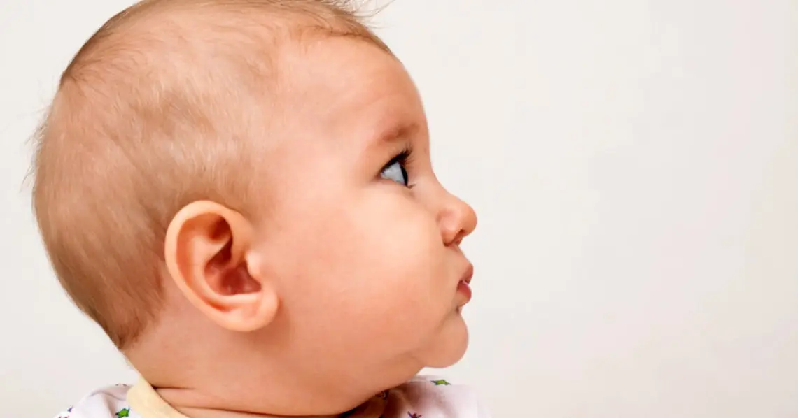 Bolalarda eshitish qanday rivojlanadi?